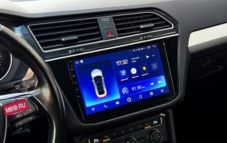 Volkswagen Tiguan II, 2018 год, 2 320 000 рублей, 17 фотография