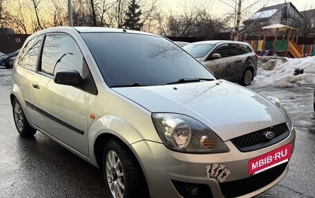 Ford Fiesta, 2006 год, 360 000 рублей, 2 фотография