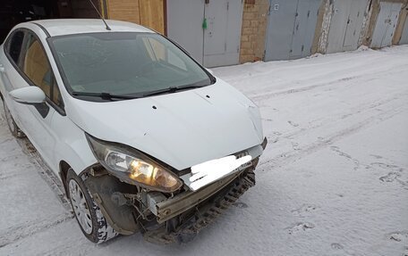 Ford Fiesta, 2016 год, 380 000 рублей, 6 фотография