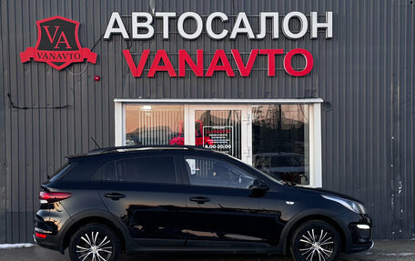 KIA Rio IV, 2018 год, 1 370 000 рублей, 4 фотография