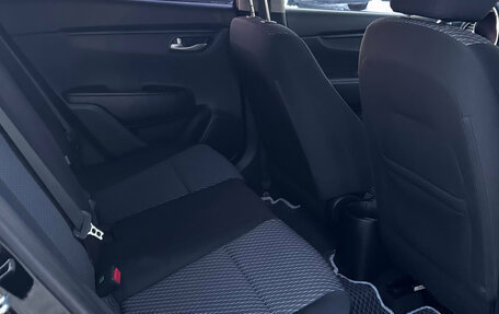 KIA Rio IV, 2018 год, 1 370 000 рублей, 11 фотография