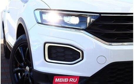 Volkswagen T-Roc I, 2021 год, 1 670 000 рублей, 4 фотография