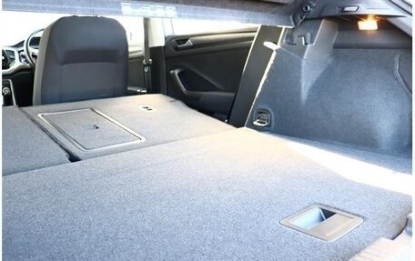 Volkswagen T-Roc I, 2021 год, 1 670 000 рублей, 14 фотография