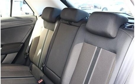 Volkswagen T-Roc I, 2021 год, 1 670 000 рублей, 13 фотография