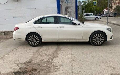 Mercedes-Benz E-Класс, 2018 год, 3 410 000 рублей, 8 фотография