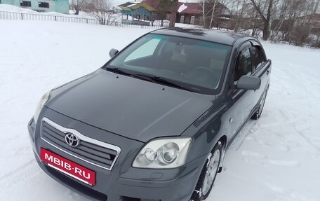 Toyota Avensis III рестайлинг, 2004 год, 770 000 рублей, 3 фотография