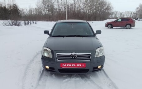 Toyota Avensis III рестайлинг, 2004 год, 770 000 рублей, 13 фотография