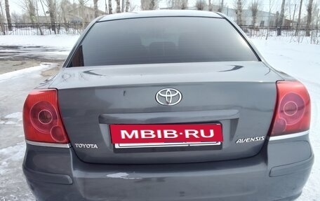 Toyota Avensis III рестайлинг, 2004 год, 770 000 рублей, 28 фотография