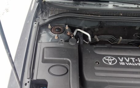 Toyota Avensis III рестайлинг, 2004 год, 770 000 рублей, 30 фотография