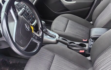 Opel Astra J, 2011 год, 440 000 рублей, 5 фотография