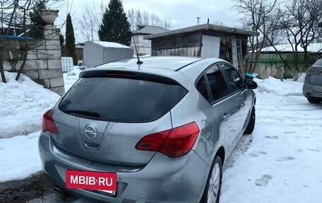 Opel Astra J, 2011 год, 440 000 рублей, 3 фотография