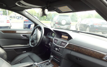 Mercedes-Benz E-Класс, 2011 год, 1 150 000 рублей, 3 фотография