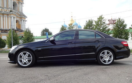 Mercedes-Benz E-Класс, 2011 год, 1 150 000 рублей, 5 фотография