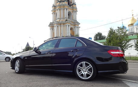 Mercedes-Benz E-Класс, 2011 год, 1 150 000 рублей, 6 фотография