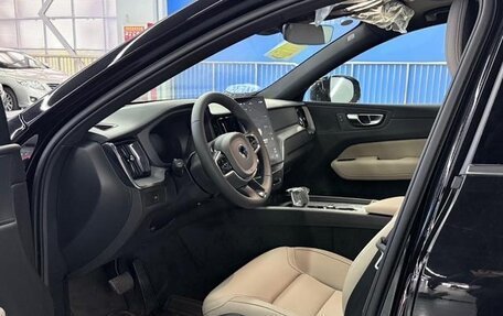 Volvo XC60 II, 2025 год, 4 930 000 рублей, 8 фотография