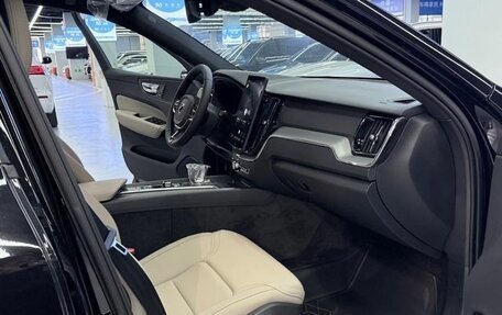 Volvo XC60 II, 2025 год, 4 930 000 рублей, 18 фотография