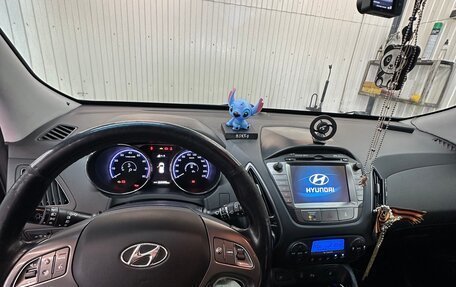 Hyundai ix35 I рестайлинг, 2013 год, 1 500 000 рублей, 11 фотография