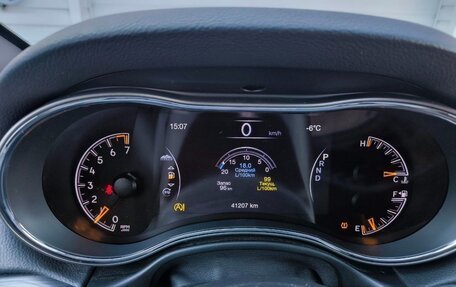 Jeep Grand Cherokee, 2019 год, 4 800 000 рублей, 8 фотография