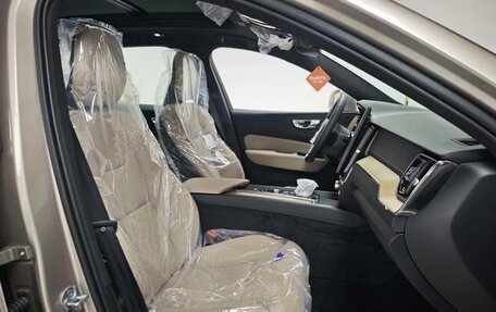 Volvo XC60 II, 2025 год, 4 930 000 рублей, 9 фотография