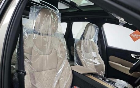 Volvo XC60 II, 2025 год, 4 930 000 рублей, 12 фотография