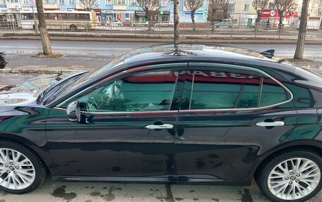 Toyota Camry, 2018 год, 2 780 000 рублей, 10 фотография