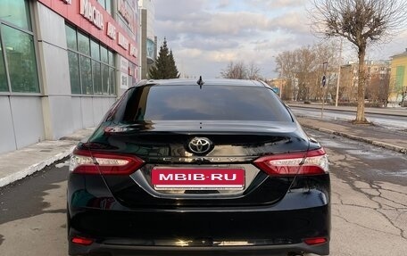 Toyota Camry, 2018 год, 2 780 000 рублей, 6 фотография