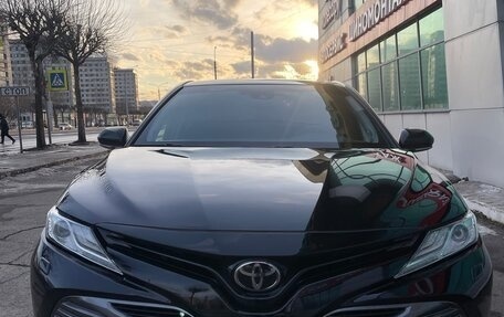 Toyota Camry, 2018 год, 2 780 000 рублей, 8 фотография