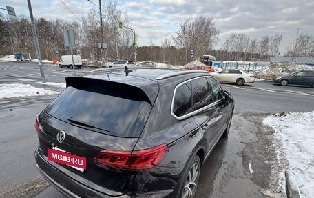 Volkswagen Touareg III, 2019 год, 4 800 000 рублей, 3 фотография