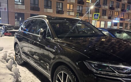 Volkswagen Touareg III, 2019 год, 4 800 000 рублей, 8 фотография