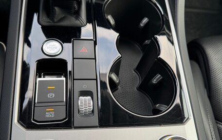 Volkswagen Touareg III, 2019 год, 4 800 000 рублей, 16 фотография