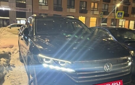 Volkswagen Touareg III, 2019 год, 4 800 000 рублей, 7 фотография