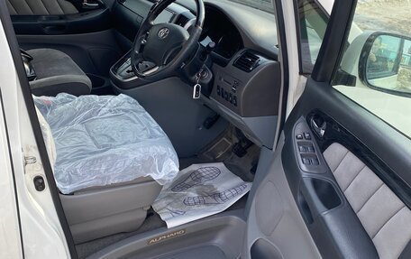 Toyota Alphard III, 2005 год, 2 000 000 рублей, 17 фотография