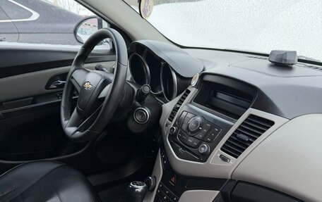 Chevrolet Cruze II, 2011 год, 750 000 рублей, 5 фотография