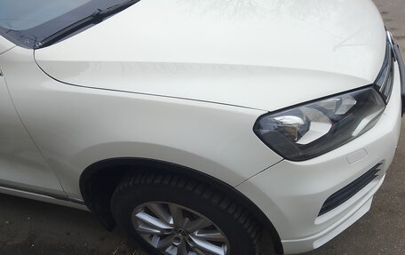 Volkswagen Touareg III, 2011 год, 1 750 000 рублей, 3 фотография