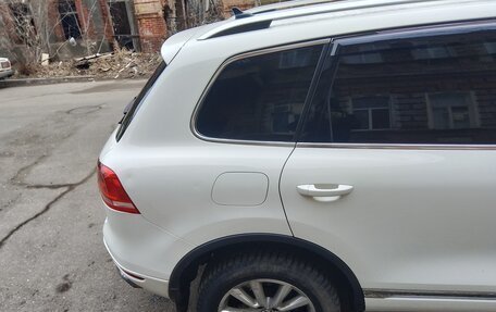 Volkswagen Touareg III, 2011 год, 1 750 000 рублей, 8 фотография