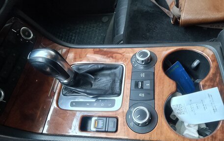 Volkswagen Touareg III, 2011 год, 1 750 000 рублей, 16 фотография