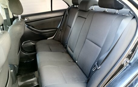 Toyota Avensis III рестайлинг, 2006 год, 569 000 рублей, 11 фотография