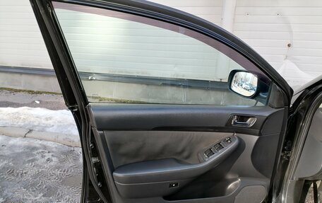 Toyota Avensis III рестайлинг, 2006 год, 569 000 рублей, 15 фотография