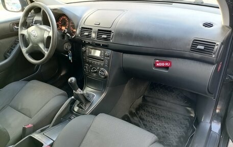 Toyota Avensis III рестайлинг, 2006 год, 569 000 рублей, 10 фотография