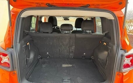 Jeep Renegade I рестайлинг, 2017 год, 1 200 000 рублей, 10 фотография