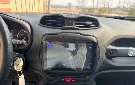 Jeep Renegade I рестайлинг, 2017 год, 1 200 000 рублей, 16 фотография