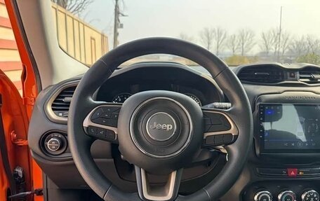 Jeep Renegade I рестайлинг, 2017 год, 1 200 000 рублей, 14 фотография