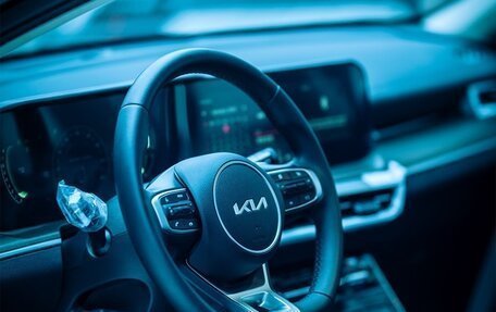 KIA K5, 2022 год, 2 420 000 рублей, 9 фотография