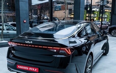 KIA K5, 2022 год, 2 420 000 рублей, 6 фотография