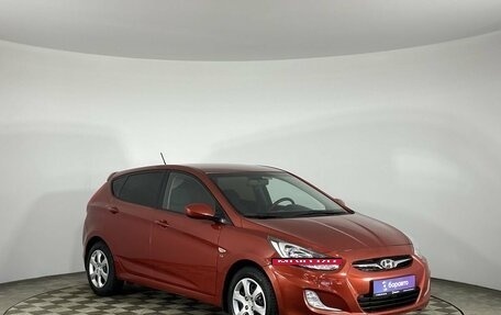 Hyundai Solaris II рестайлинг, 2012 год, 899 000 рублей, 2 фотография