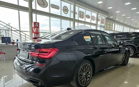 BMW 7 серия, 2018 год, 4 399 000 рублей, 11 фотография