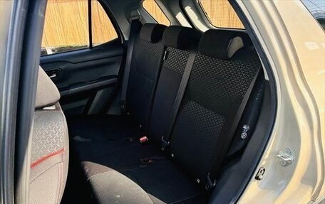 Toyota Raize I, 2022 год, 1 420 000 рублей, 10 фотография