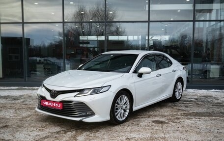 Toyota Camry, 2019 год, 2 900 000 рублей, 1 фотография