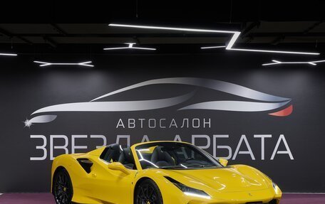 Ferrari F8, 2022 год, 36 000 000 рублей, 8 фотография