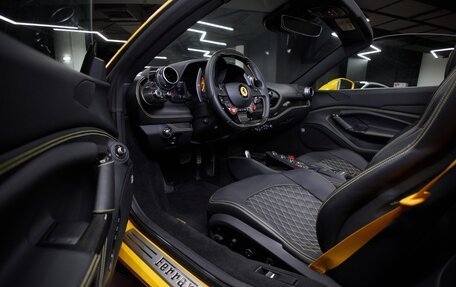Ferrari F8, 2022 год, 36 000 000 рублей, 20 фотография